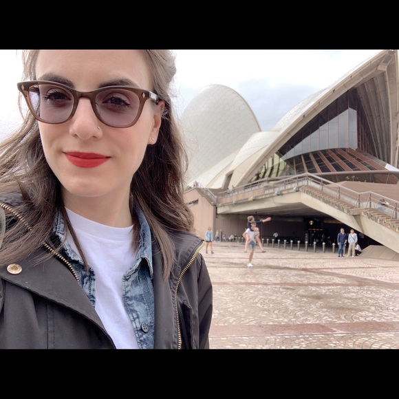 Meet your Posher, Jacqueline - Picture 3 of 4